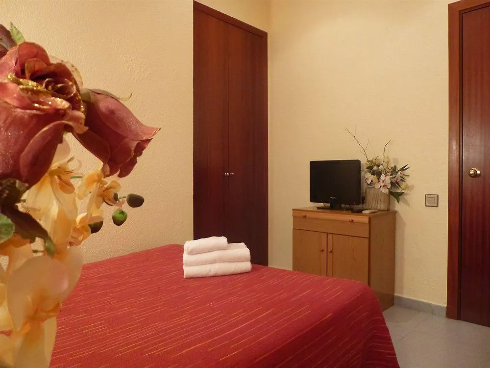ברצלונה Hotel Aneto