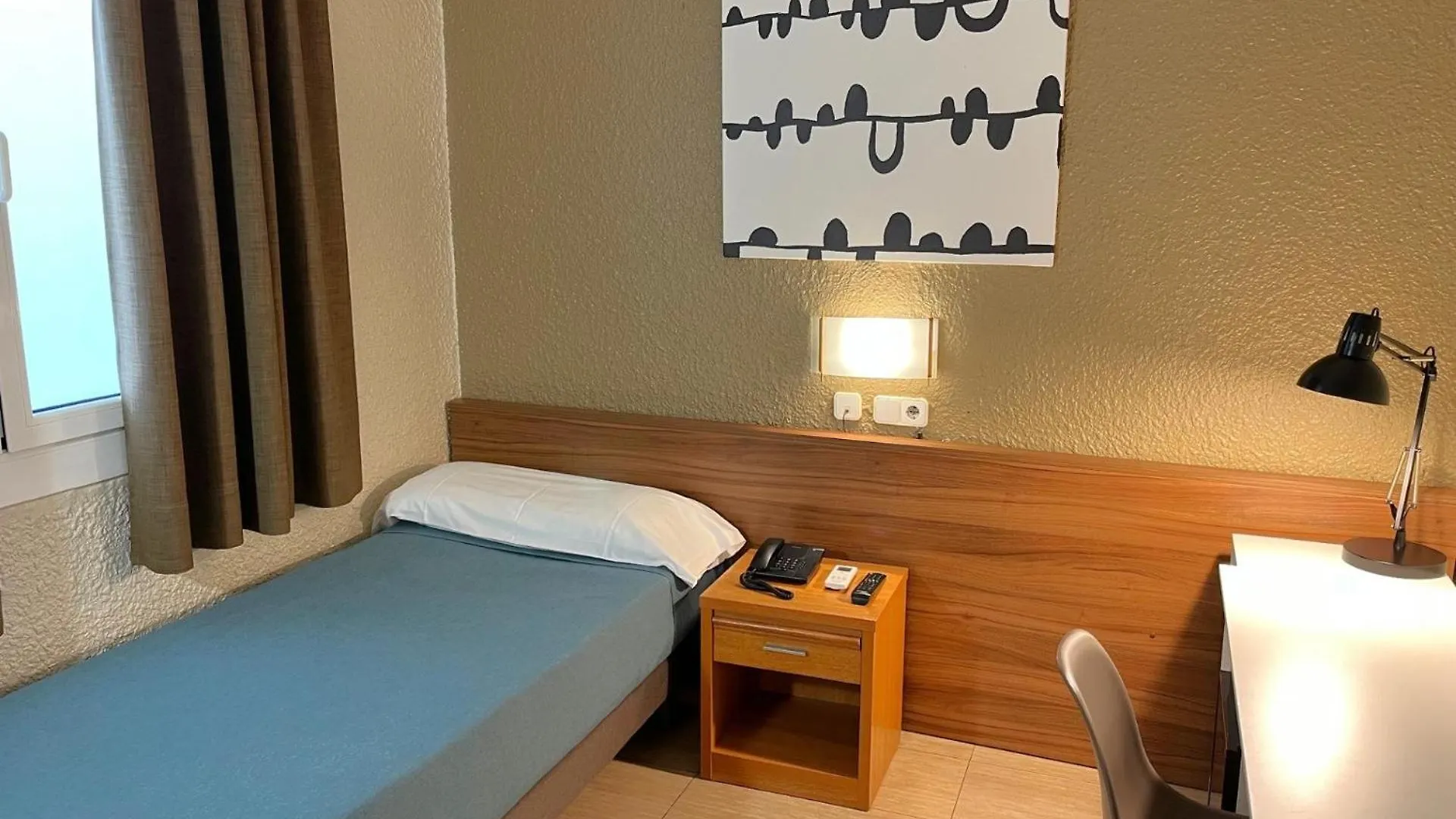 ברצלונה Hotel Aneto