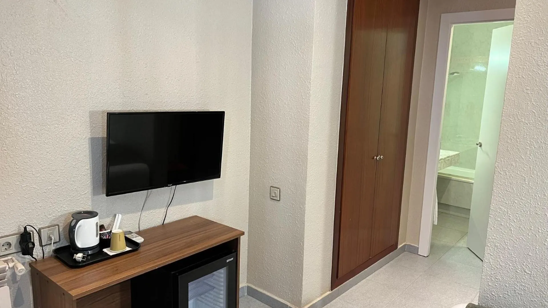 Hotel Aneto Barcelona Spain