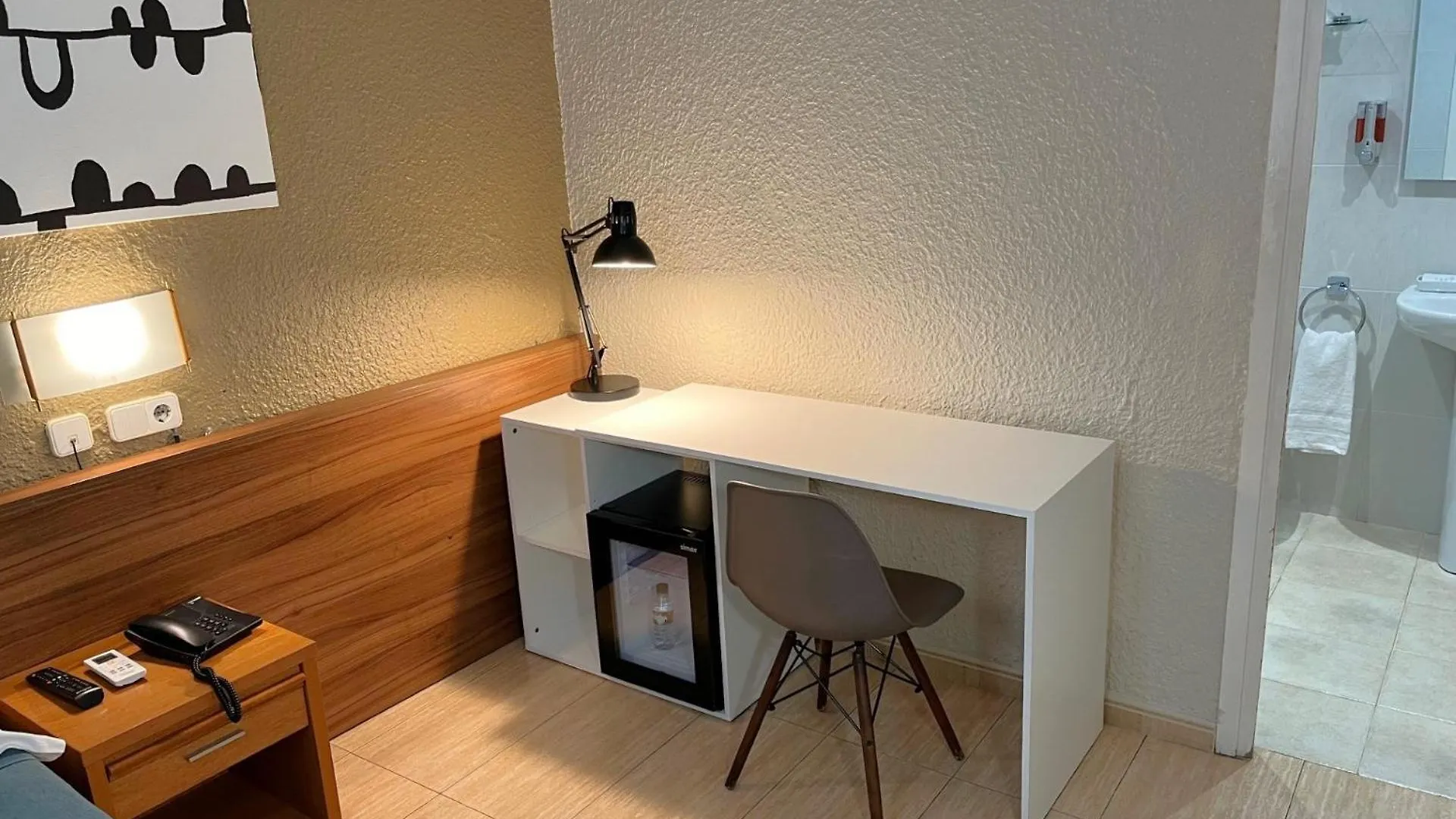 Hotel Aneto Barcelona 0*,  Spain