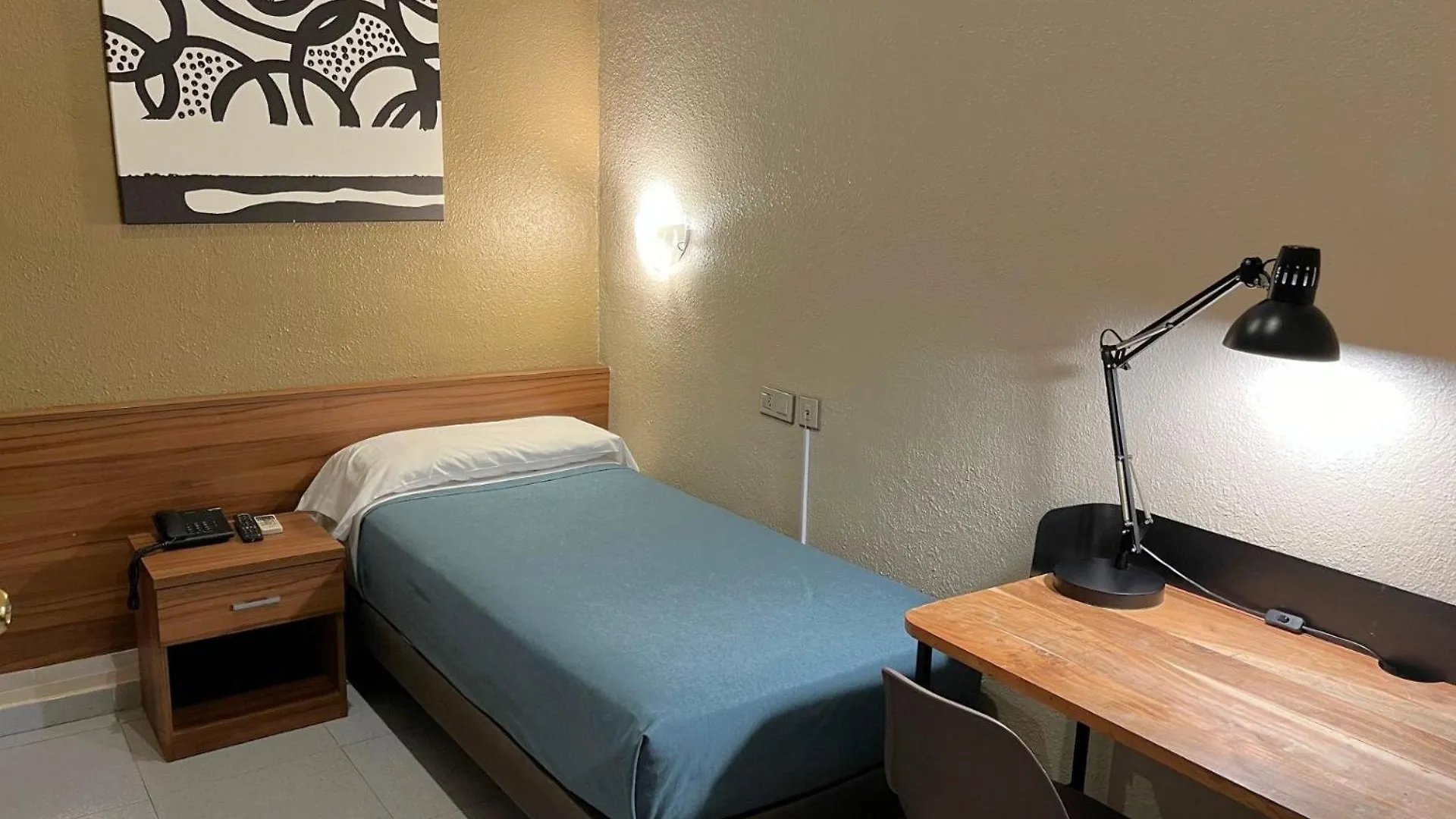 Hotel Aneto Barcelona Spain