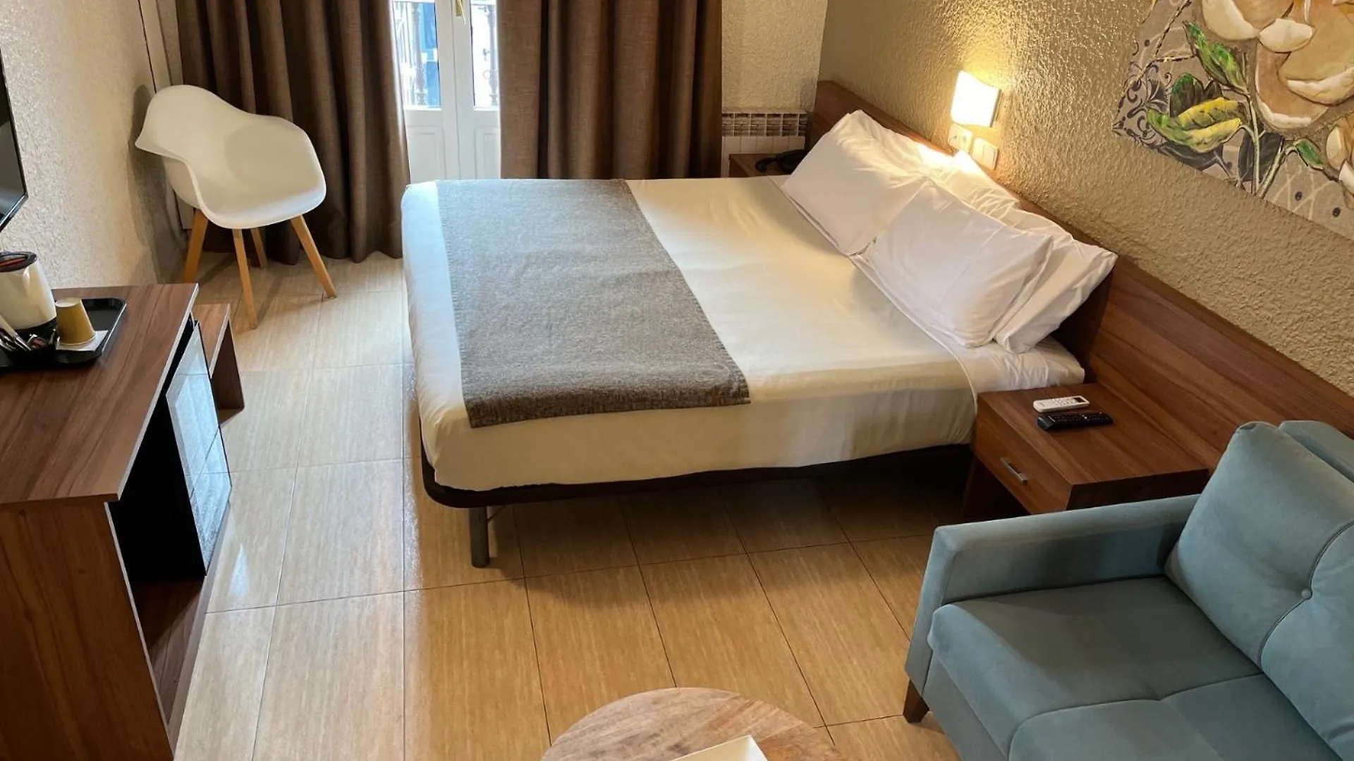 Hotel Aneto Barcelona 0*,  Spain