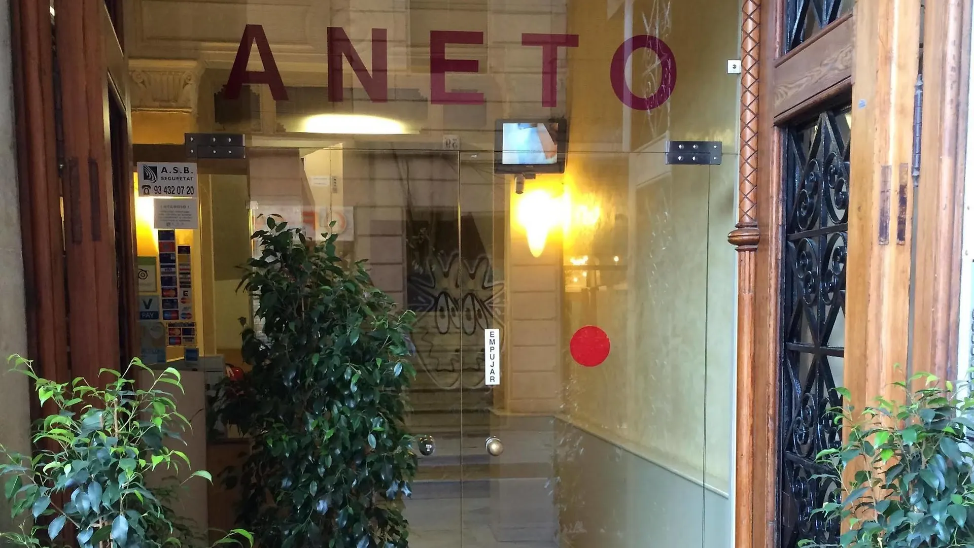 Hotel Aneto Barcelona Spain